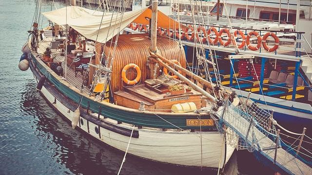 Editing in the Dark: Why Your Photos Look Off